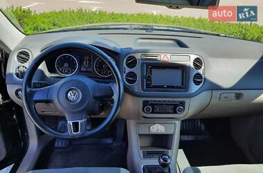 Позашляховик / Кросовер Volkswagen Tiguan 2011 в Житомирі