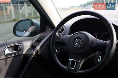 Внедорожник / Кроссовер Volkswagen Tiguan 2011 в 