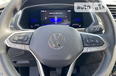 Позашляховик / Кросовер Volkswagen Tiguan 2022 в Луцьку