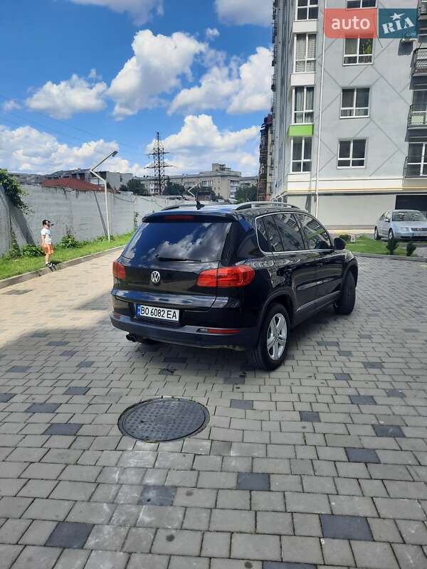 Внедорожник / Кроссовер Volkswagen Tiguan 2012 в Ивано-Франковске