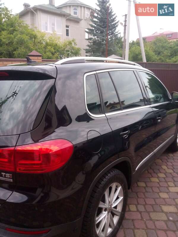Внедорожник / Кроссовер Volkswagen Tiguan 2012 в Львове