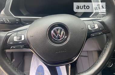Внедорожник / Кроссовер Volkswagen Tiguan 2018 в Золочеве