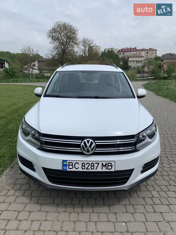 Внедорожник / Кроссовер Volkswagen Tiguan 2015 в Львове