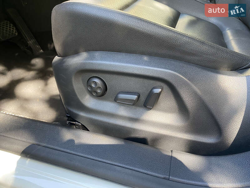 Внедорожник / Кроссовер Volkswagen Tiguan 2017 в Софиевской Борщаговке