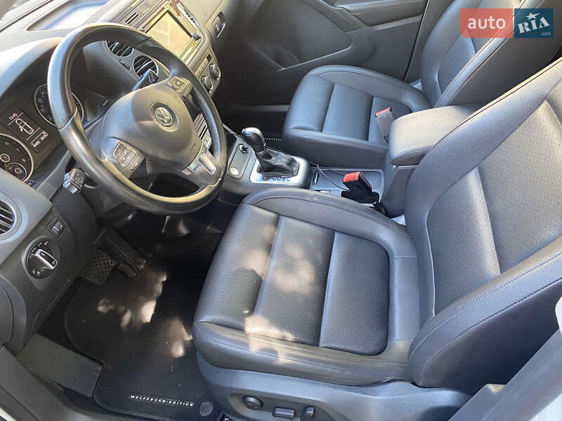 Внедорожник / Кроссовер Volkswagen Tiguan 2017 в Софиевской Борщаговке