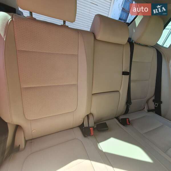 Внедорожник / Кроссовер Volkswagen Tiguan 2015 в Каменец-Подольском