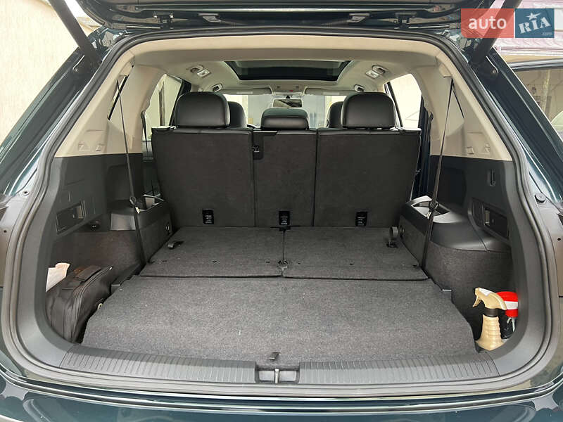 Внедорожник / Кроссовер Volkswagen Tiguan 2018 в Львове