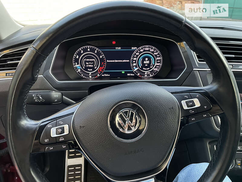 Внедорожник / Кроссовер Volkswagen Tiguan 2018 в Харькове