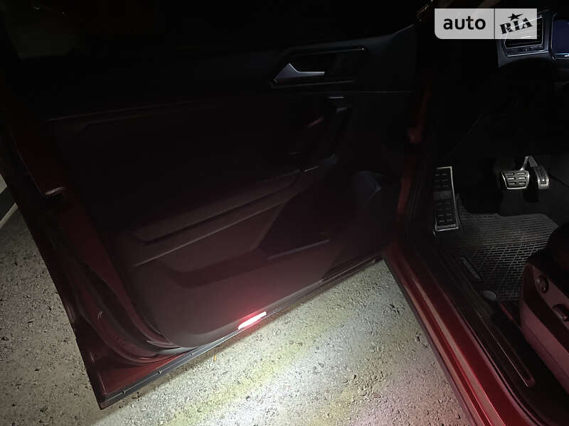 Внедорожник / Кроссовер Volkswagen Tiguan 2018 в Харькове