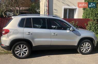 Внедорожник / Кроссовер Volkswagen Tiguan 2009 в 