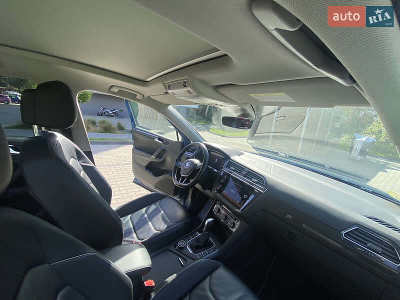 Внедорожник / Кроссовер Volkswagen Tiguan 2018 в Львове