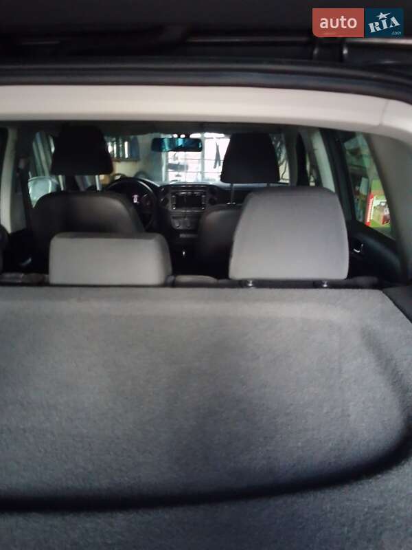 Внедорожник / Кроссовер Volkswagen Tiguan 2015 в Чернухах