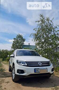 Внедорожник / Кроссовер Volkswagen Tiguan 2013 в 