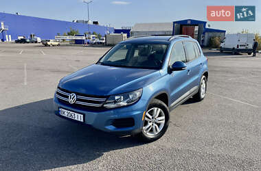 Внедорожник / Кроссовер Volkswagen Tiguan 2017 в Ровно