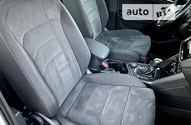 Внедорожник / Кроссовер Volkswagen Tiguan 2018 в 
