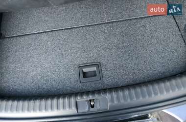 Позашляховик / Кросовер Volkswagen Tiguan 2013 в 