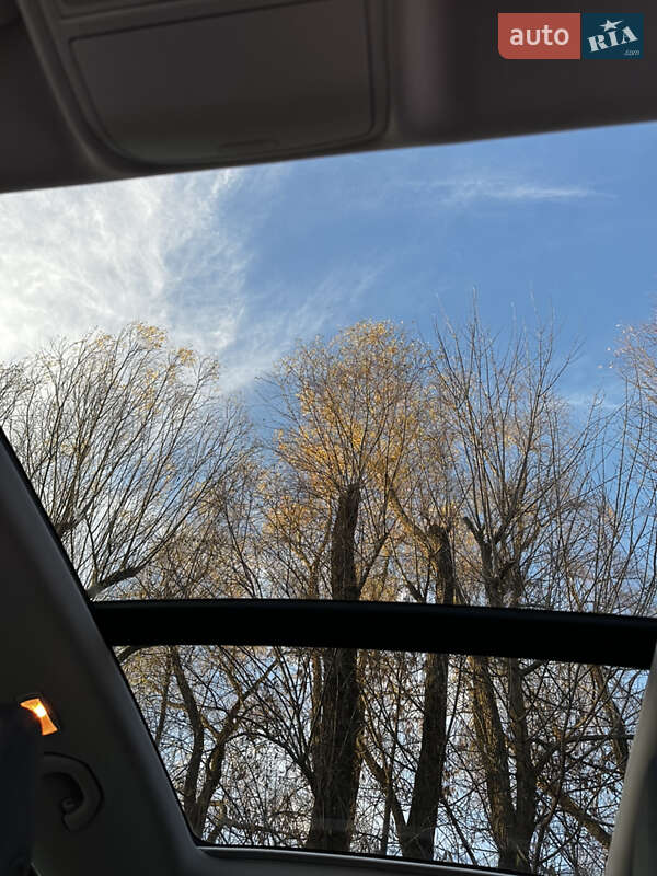 Внедорожник / Кроссовер Volkswagen Tiguan 2016 в Чернигове