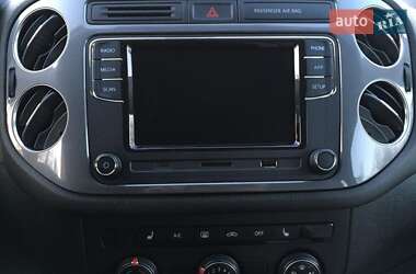 Внедорожник / Кроссовер Volkswagen Tiguan 2015 в Львове