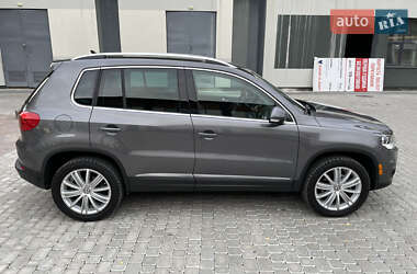 Внедорожник / Кроссовер Volkswagen Tiguan 2014 в 