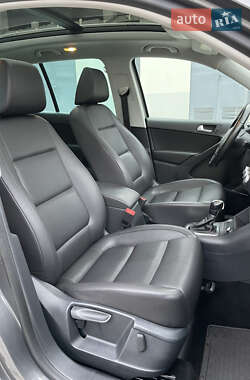Внедорожник / Кроссовер Volkswagen Tiguan 2014 в 