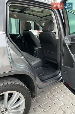 Внедорожник / Кроссовер Volkswagen Tiguan 2014 в 