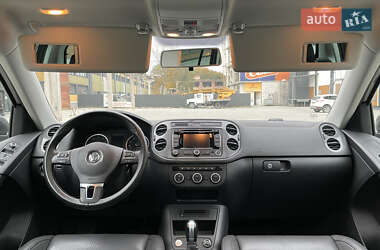 Внедорожник / Кроссовер Volkswagen Tiguan 2014 в 