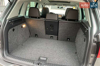 Внедорожник / Кроссовер Volkswagen Tiguan 2014 в 