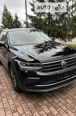 Внедорожник / Кроссовер Volkswagen Tiguan 2021 в Черкассах