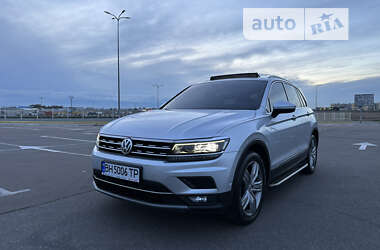 Внедорожник / Кроссовер Volkswagen Tiguan 2018 в Одессе