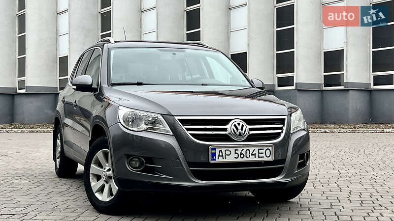 Внедорожник / Кроссовер Volkswagen Tiguan 2011 в Запорожье