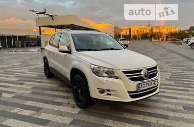 Внедорожник / Кроссовер Volkswagen Tiguan 2011 в Ужгороде