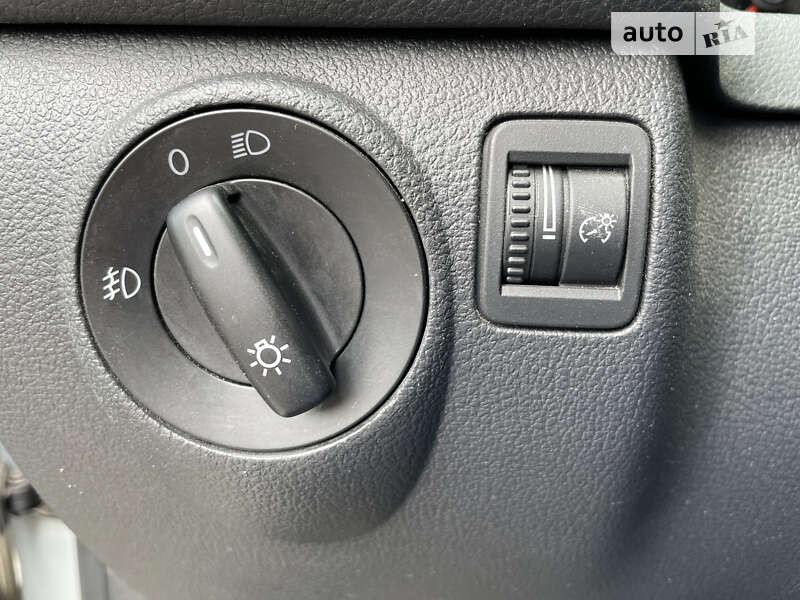 Внедорожник / Кроссовер Volkswagen Tiguan 2009 в Запорожье