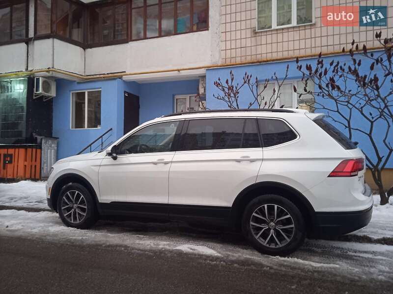 Внедорожник / Кроссовер Volkswagen Tiguan 2018 в Киеве