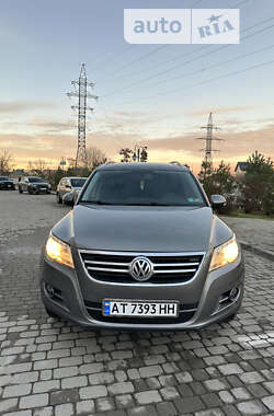 Внедорожник / Кроссовер Volkswagen Tiguan 2009 в Ивано-Франковске