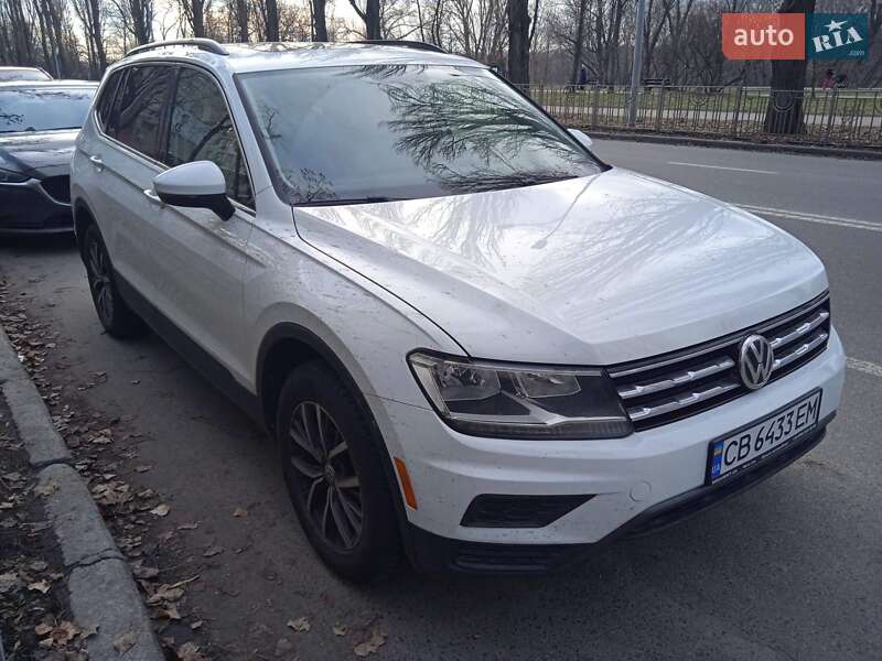 Внедорожник / Кроссовер Volkswagen Tiguan 2018 в Киеве