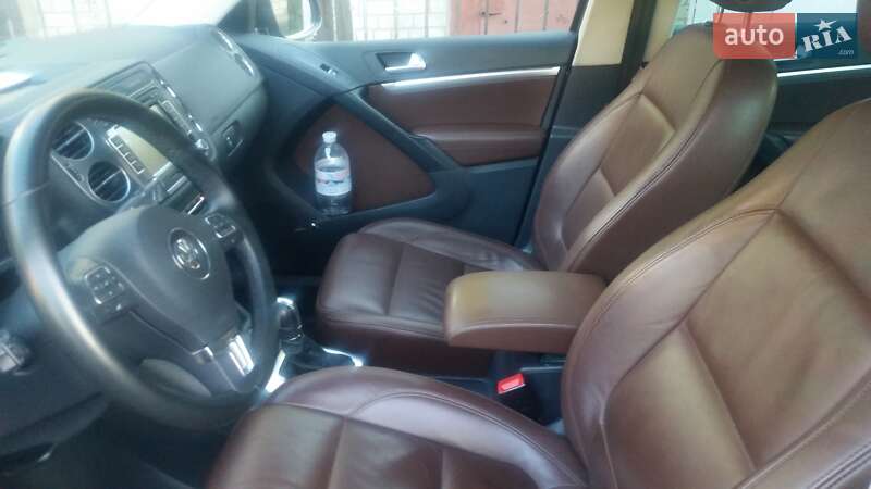 Внедорожник / Кроссовер Volkswagen Tiguan 2012 в Кривом Роге