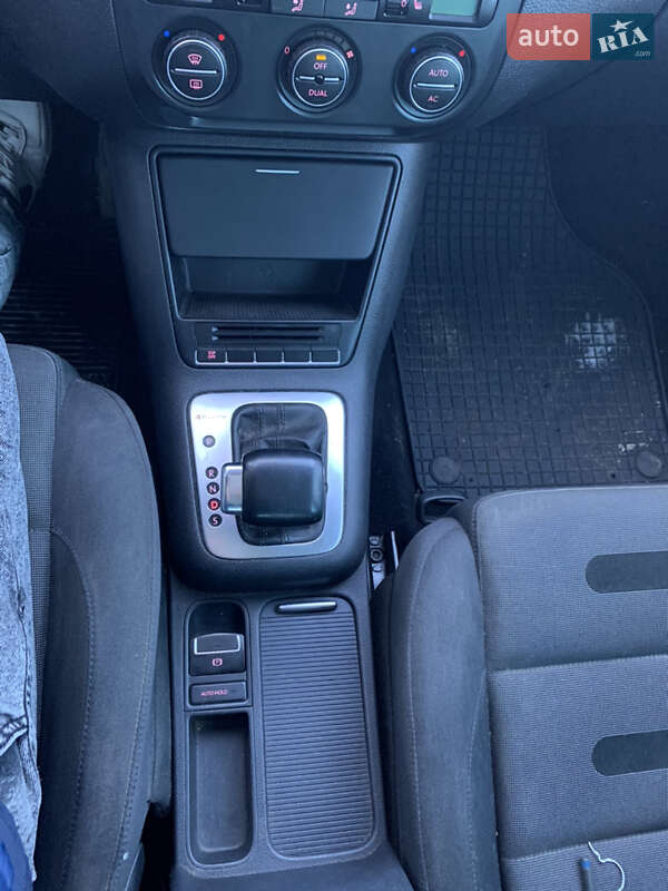 Внедорожник / Кроссовер Volkswagen Tiguan 2008 в Сосновке