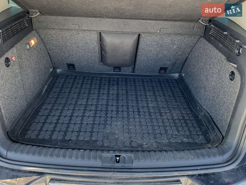 Внедорожник / Кроссовер Volkswagen Tiguan 2008 в Сосновке