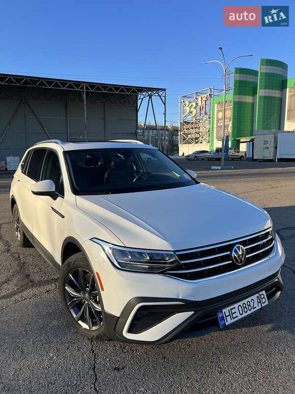 Внедорожник / Кроссовер Volkswagen Tiguan 2022 в Николаеве