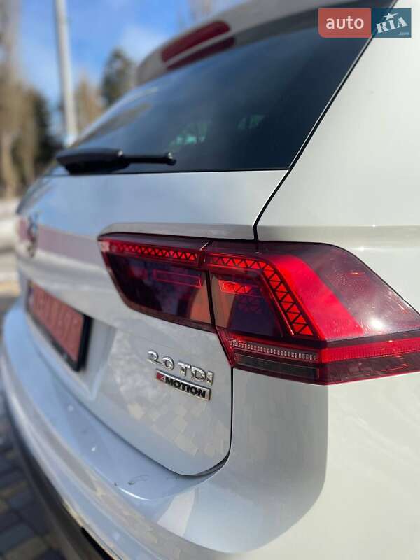 Внедорожник / Кроссовер Volkswagen Tiguan 2016 в Чернигове