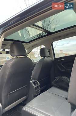 Внедорожник / Кроссовер Volkswagen Tiguan 2019 в 