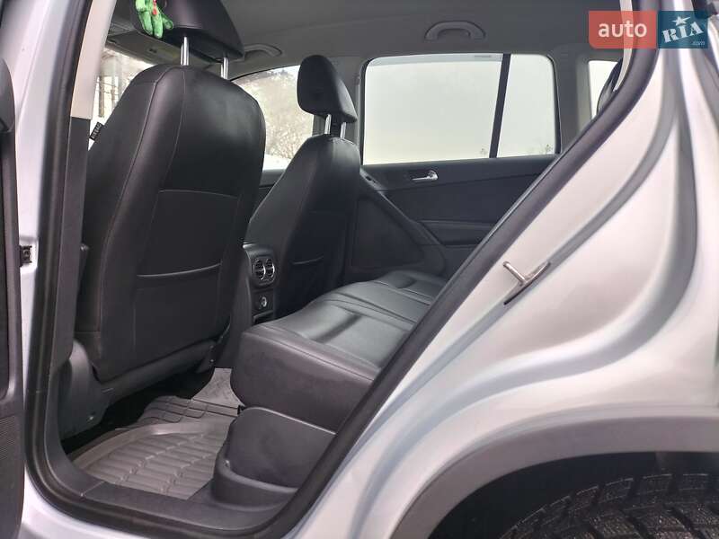 Внедорожник / Кроссовер Volkswagen Tiguan 2016 в Виннице