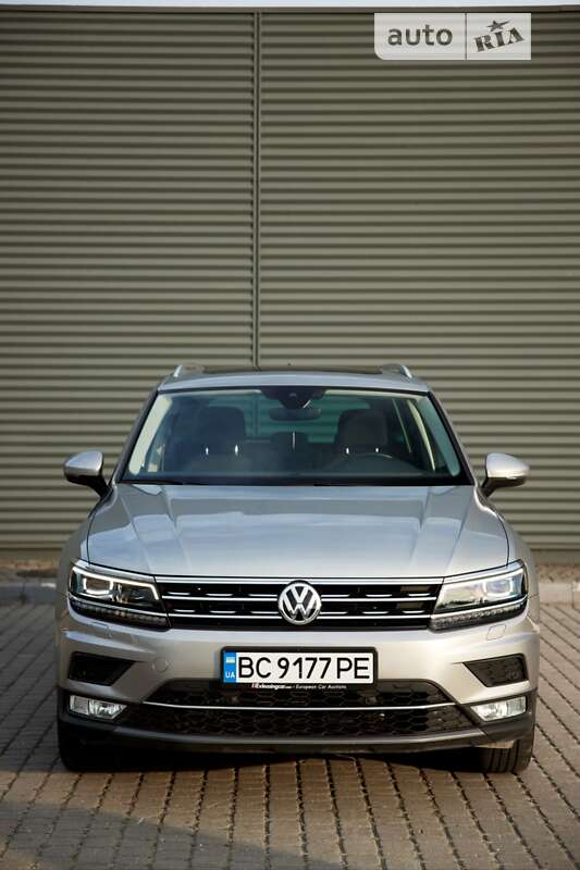 Внедорожник / Кроссовер Volkswagen Tiguan 2017 в Николаеве