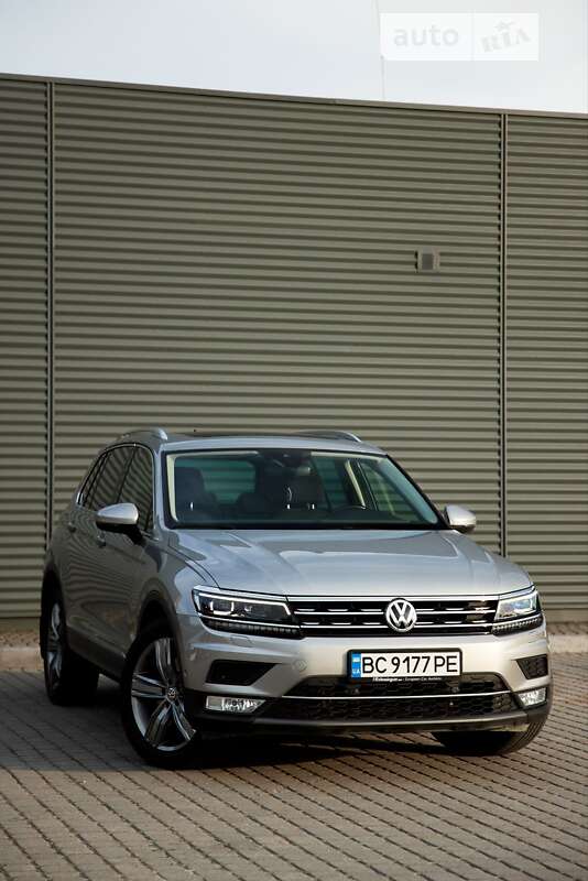 Внедорожник / Кроссовер Volkswagen Tiguan 2017 в Николаеве