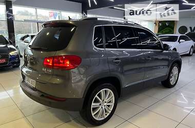 Позашляховик / Кросовер Volkswagen Tiguan 2016 в Одесі