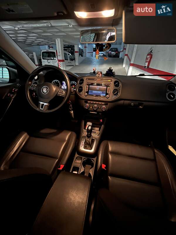 Внедорожник / Кроссовер Volkswagen Tiguan 2012 в Одессе