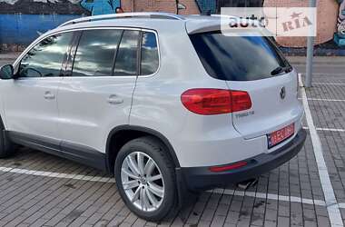 Позашляховик / Кросовер Volkswagen Tiguan 2013 в Луцьку