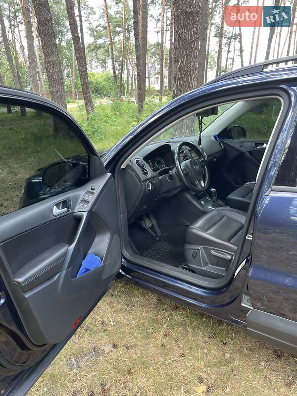 Внедорожник / Кроссовер Volkswagen Tiguan 2016 в Житомире