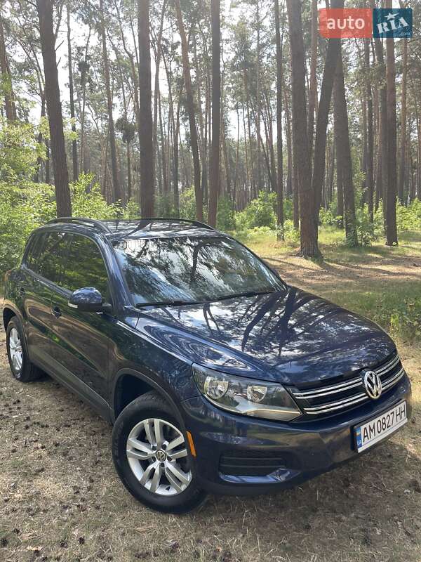 Внедорожник / Кроссовер Volkswagen Tiguan 2016 в Житомире