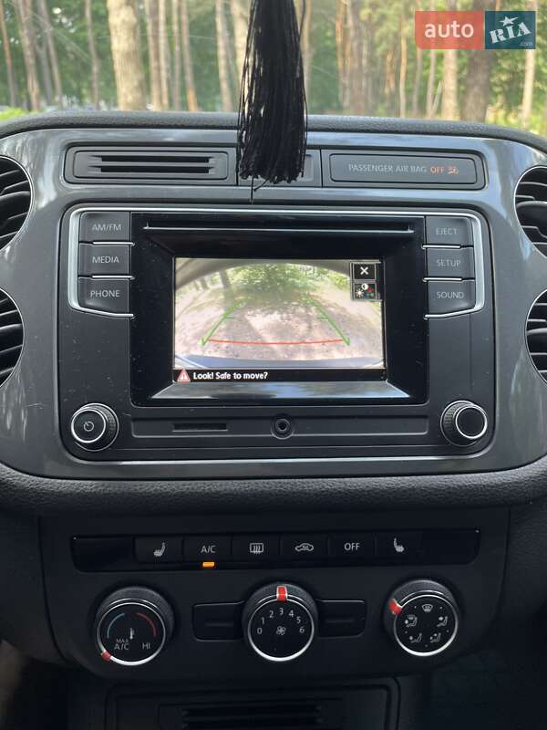 Внедорожник / Кроссовер Volkswagen Tiguan 2016 в Житомире